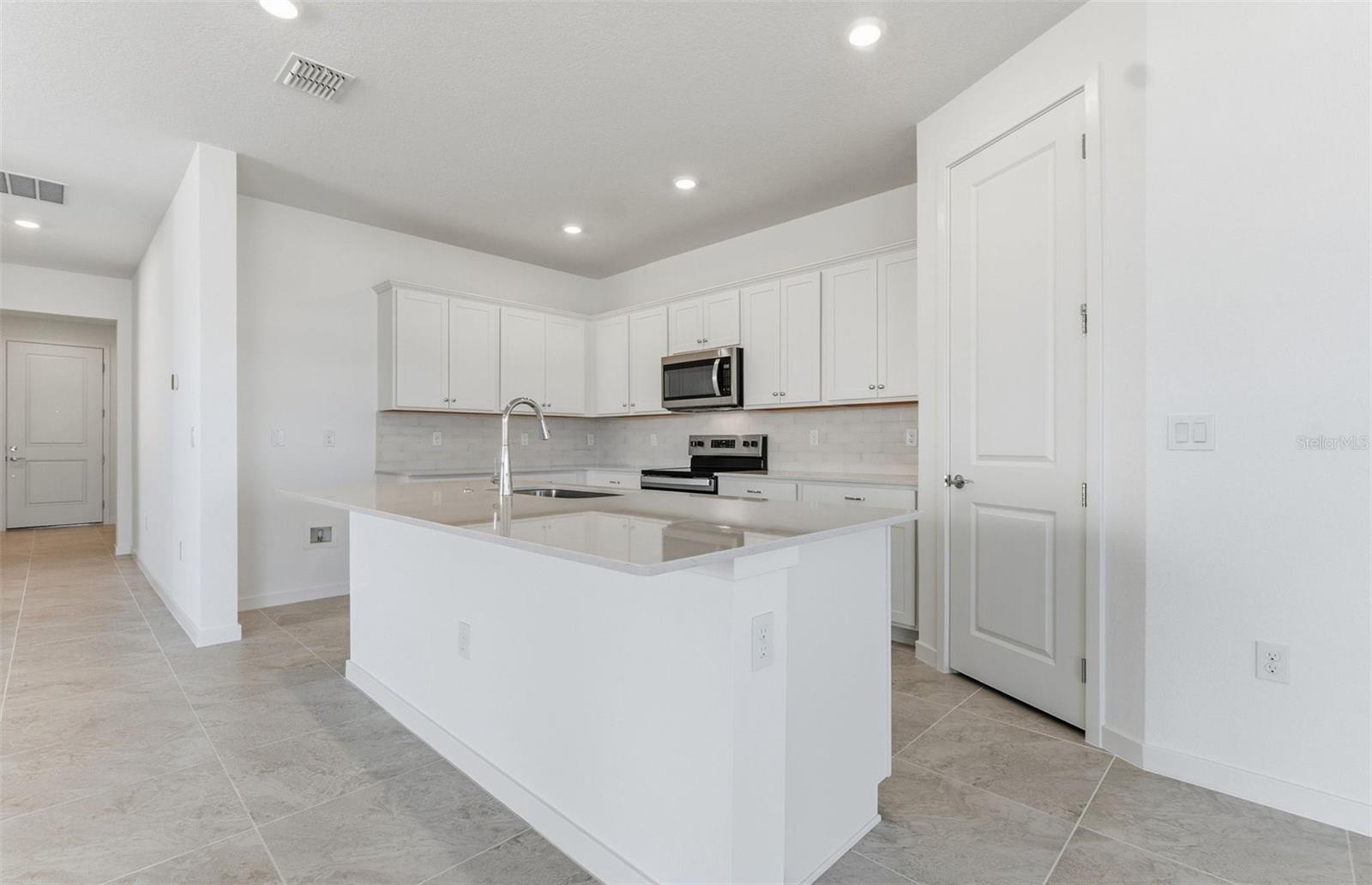 8132 SW 44TH COURT ROAD