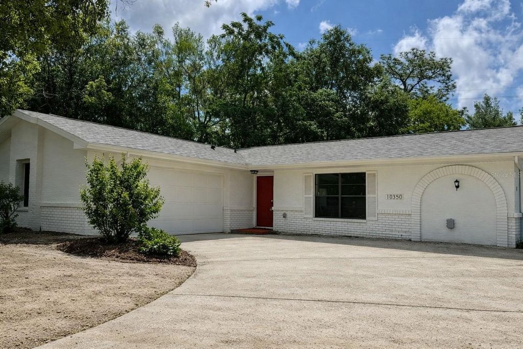 Photo of 11189 Linden Drive, Spring Hill, FL 34609 (MLS # TB8511945)