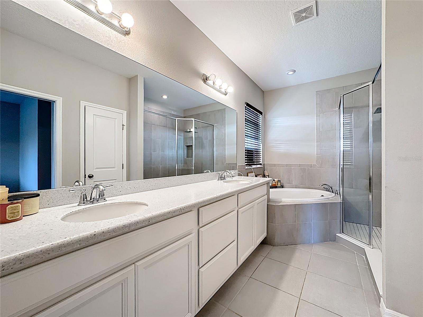 BELLALAGO PH 5J SEC 2 - Residential