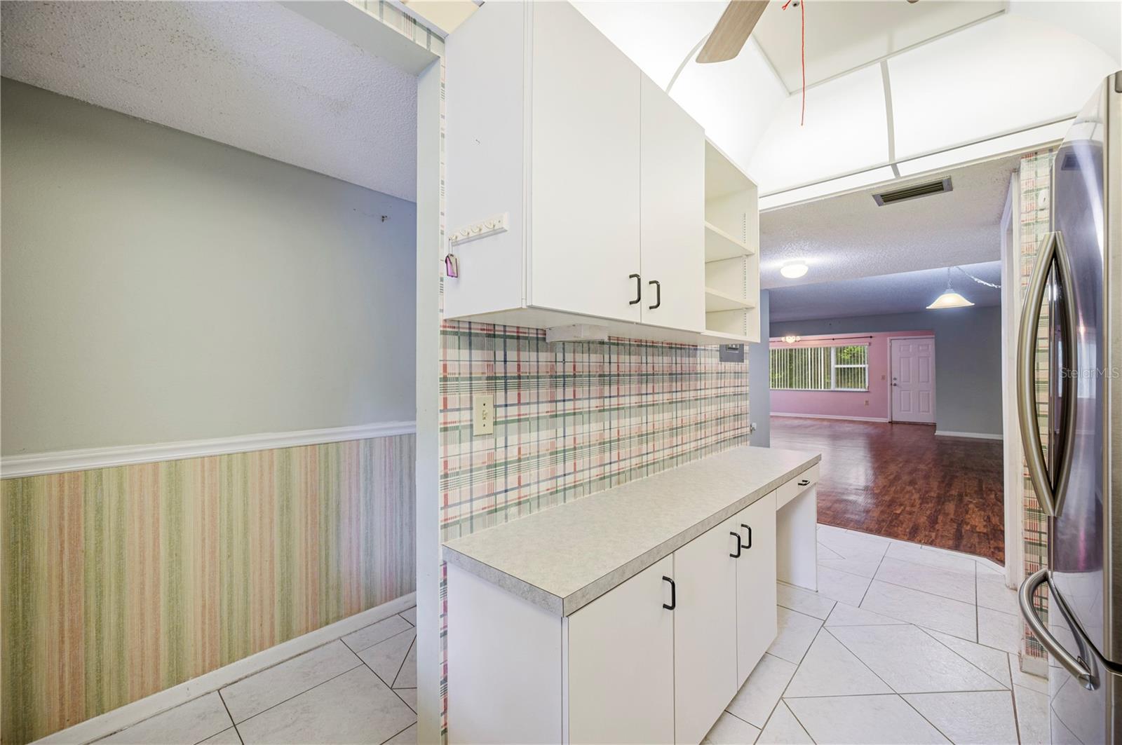 HAWAIIAN A CONDO - Residential