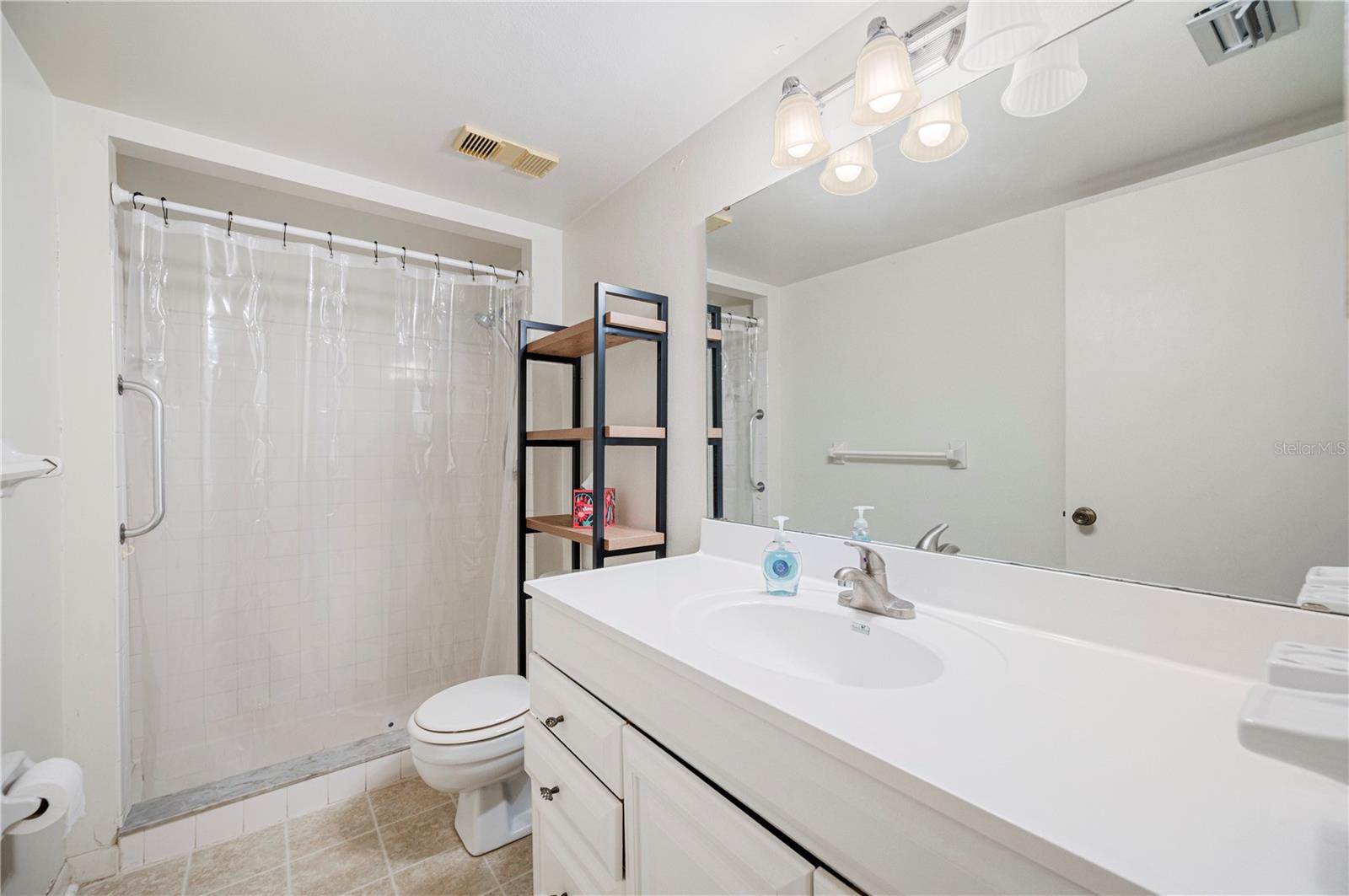 HAWAIIAN A CONDO - Residential