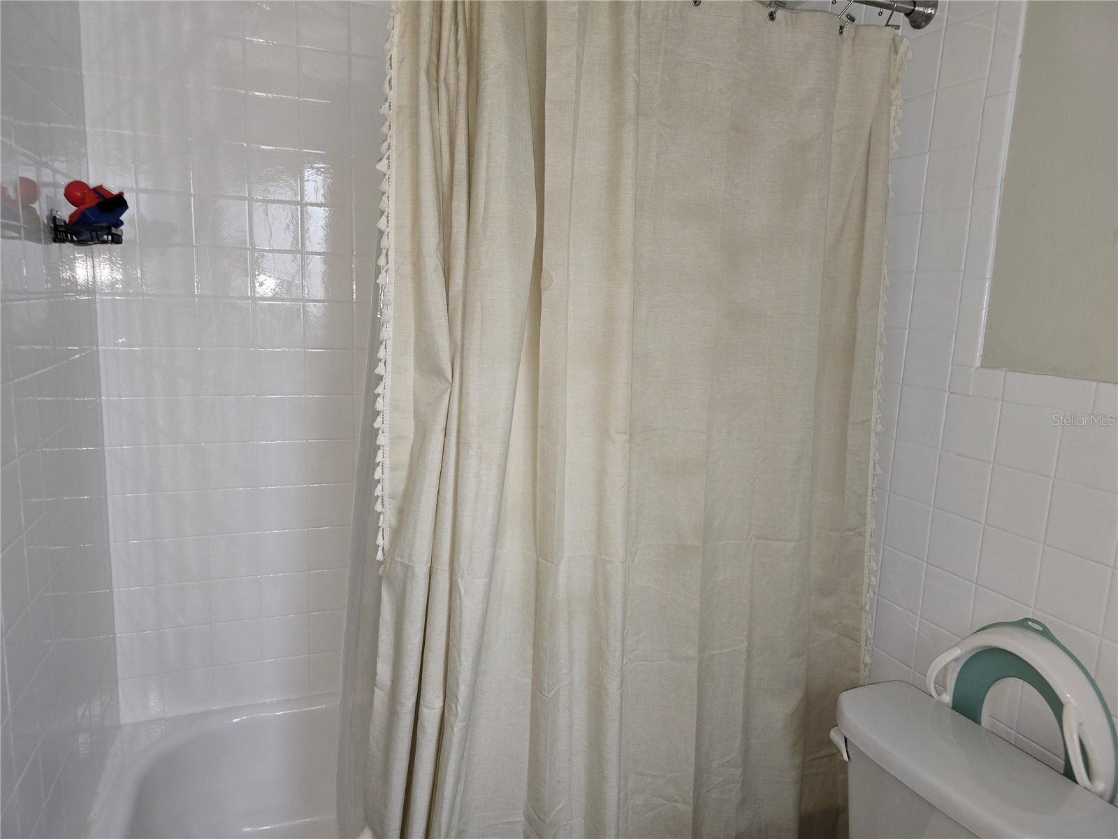 RIDGEWOOD ESTATES 11 ADD - Residential