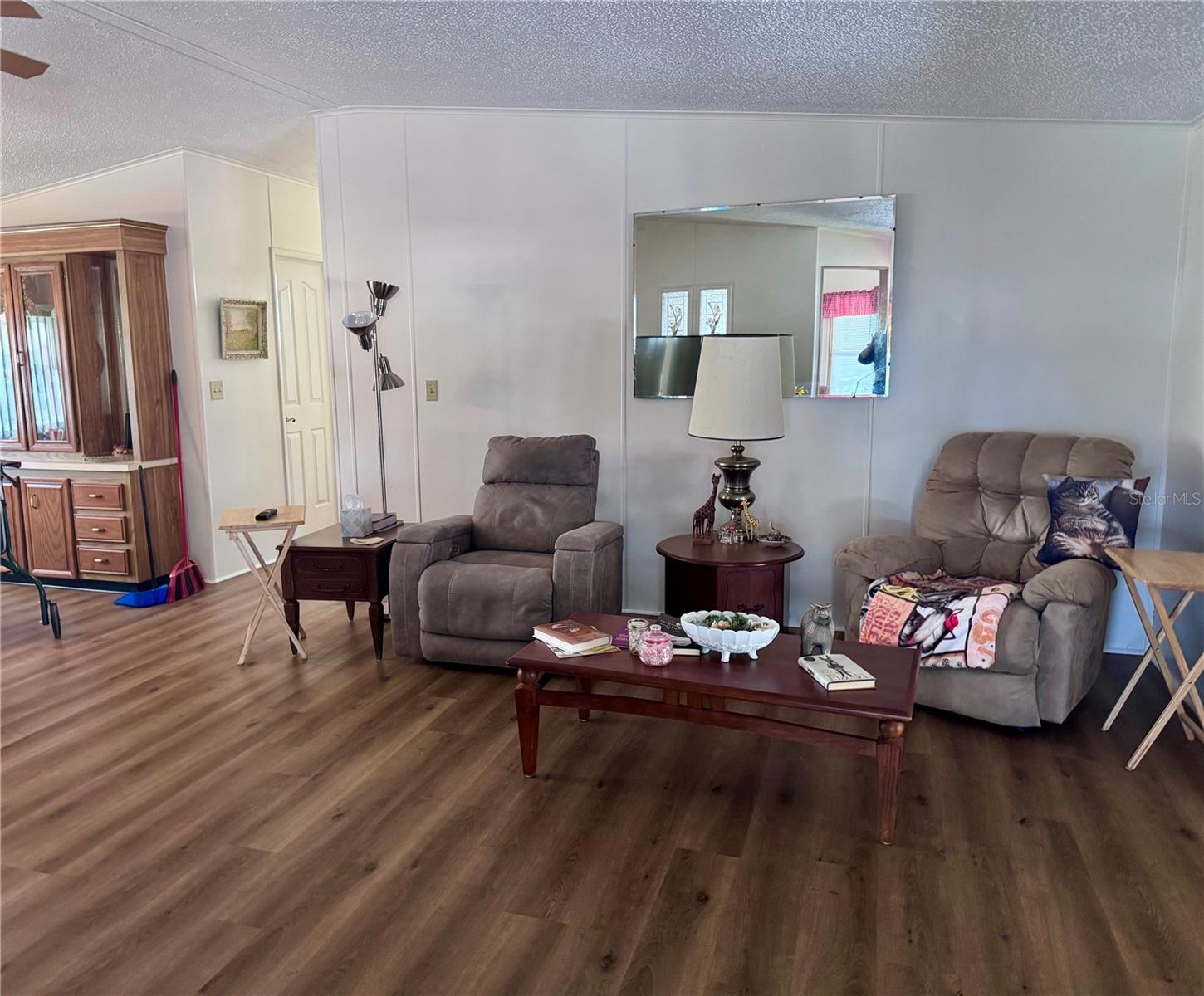 FLORAL LAKES - Residential