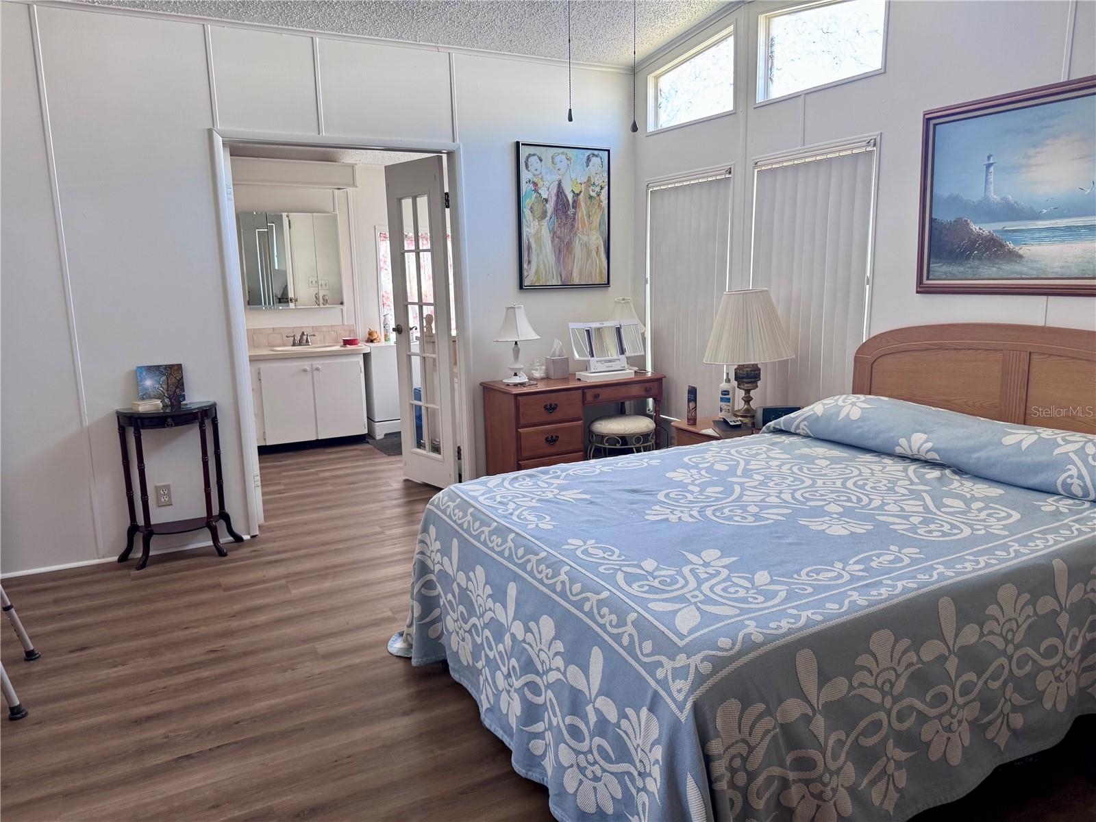 FLORAL LAKES - Residential