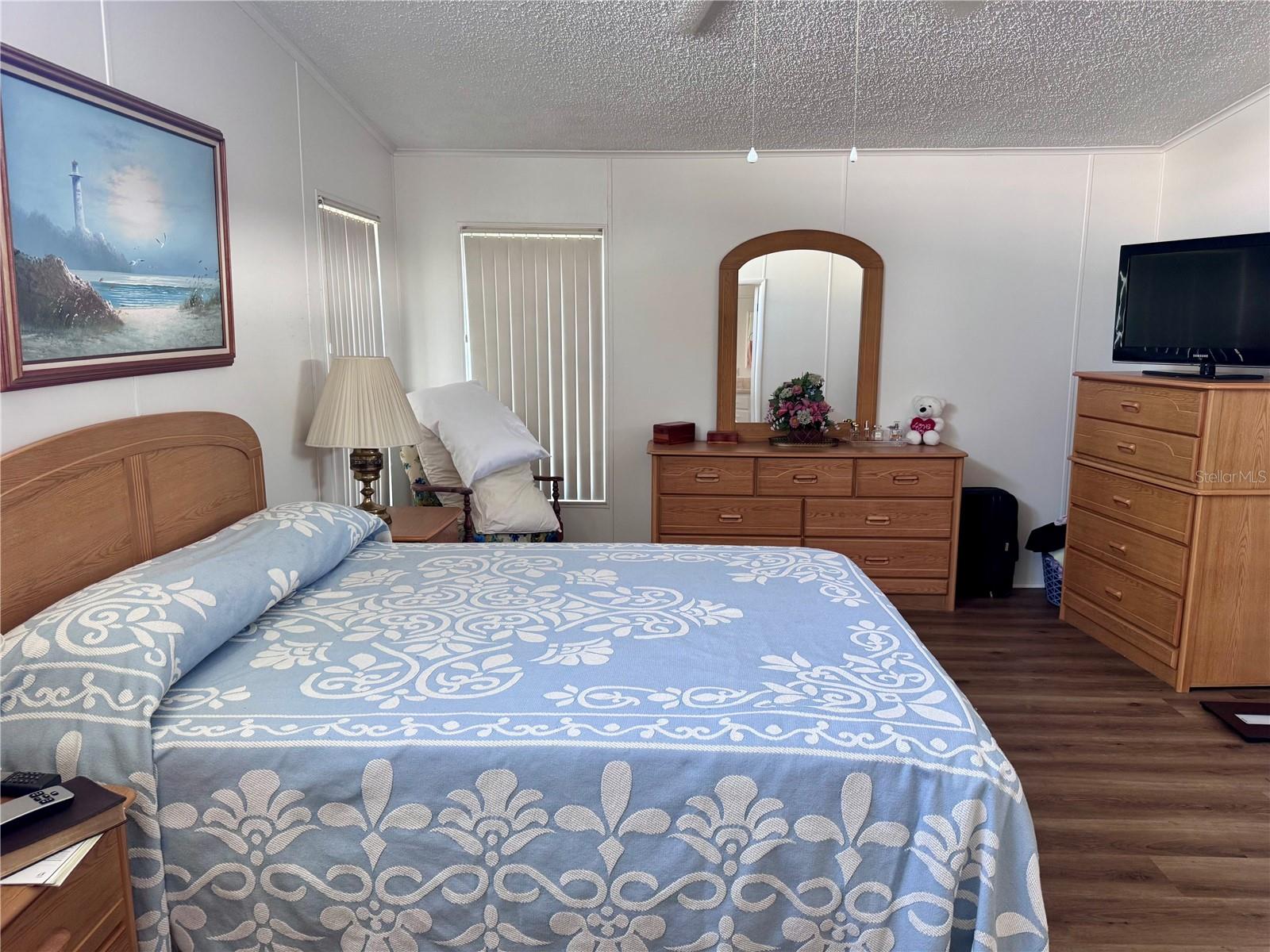 FLORAL LAKES - Residential