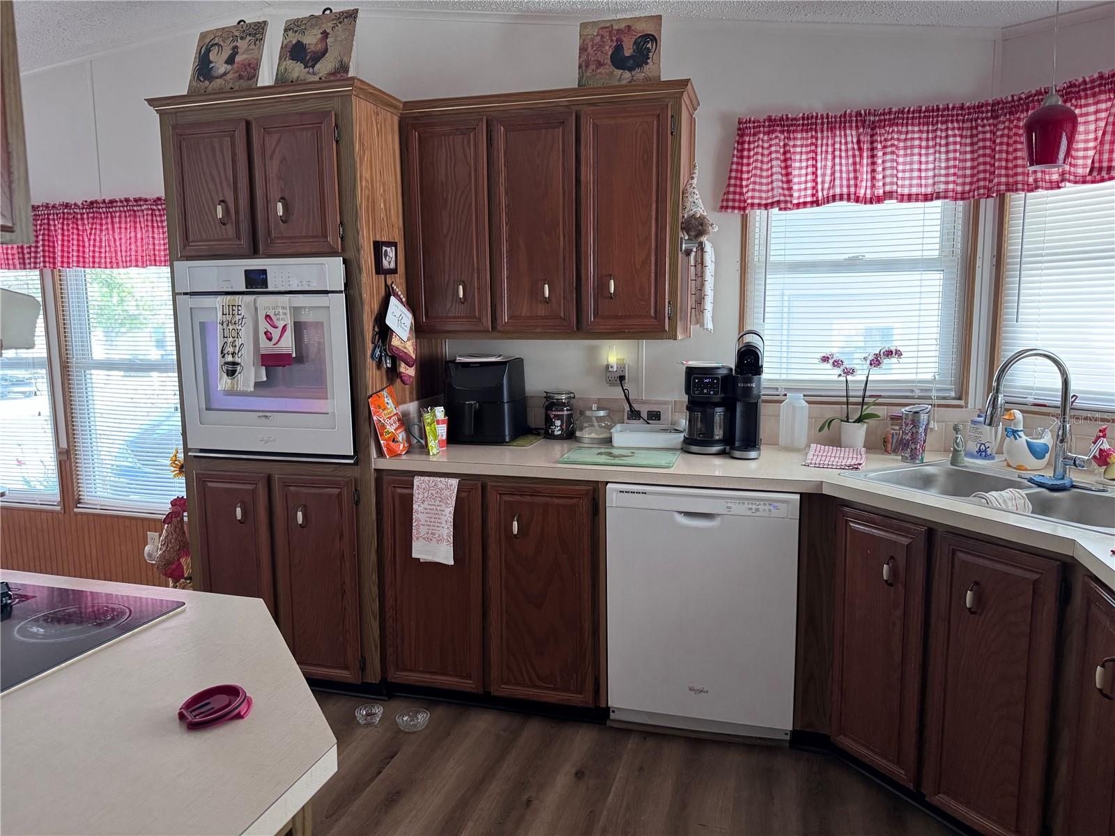 2055 S FLORAL AVENUE 230