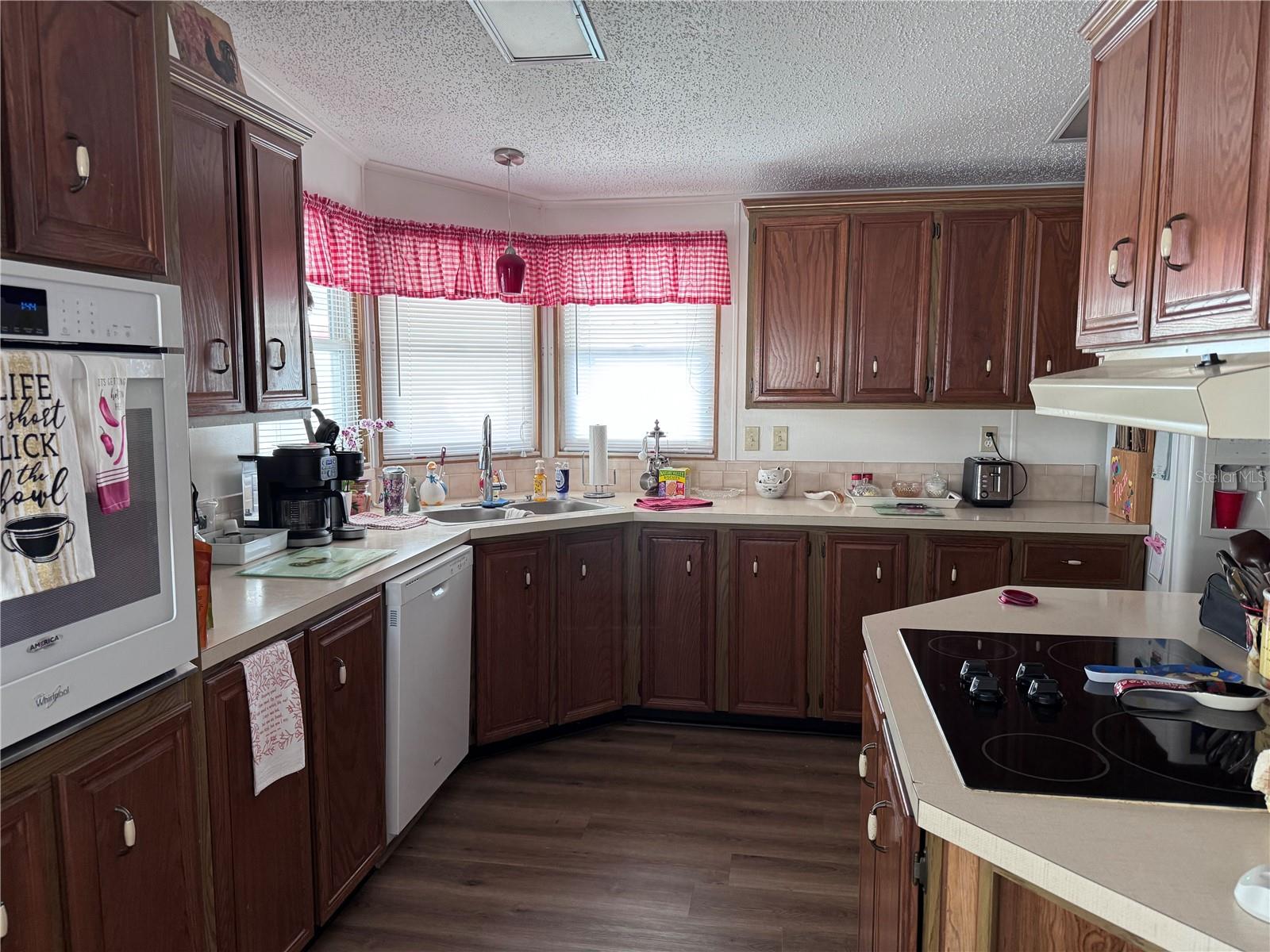 2055 S FLORAL AVENUE 230