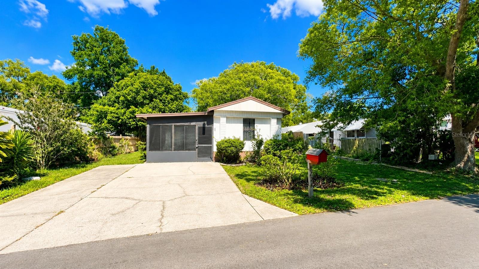 SUNSHINE PARK - Residential