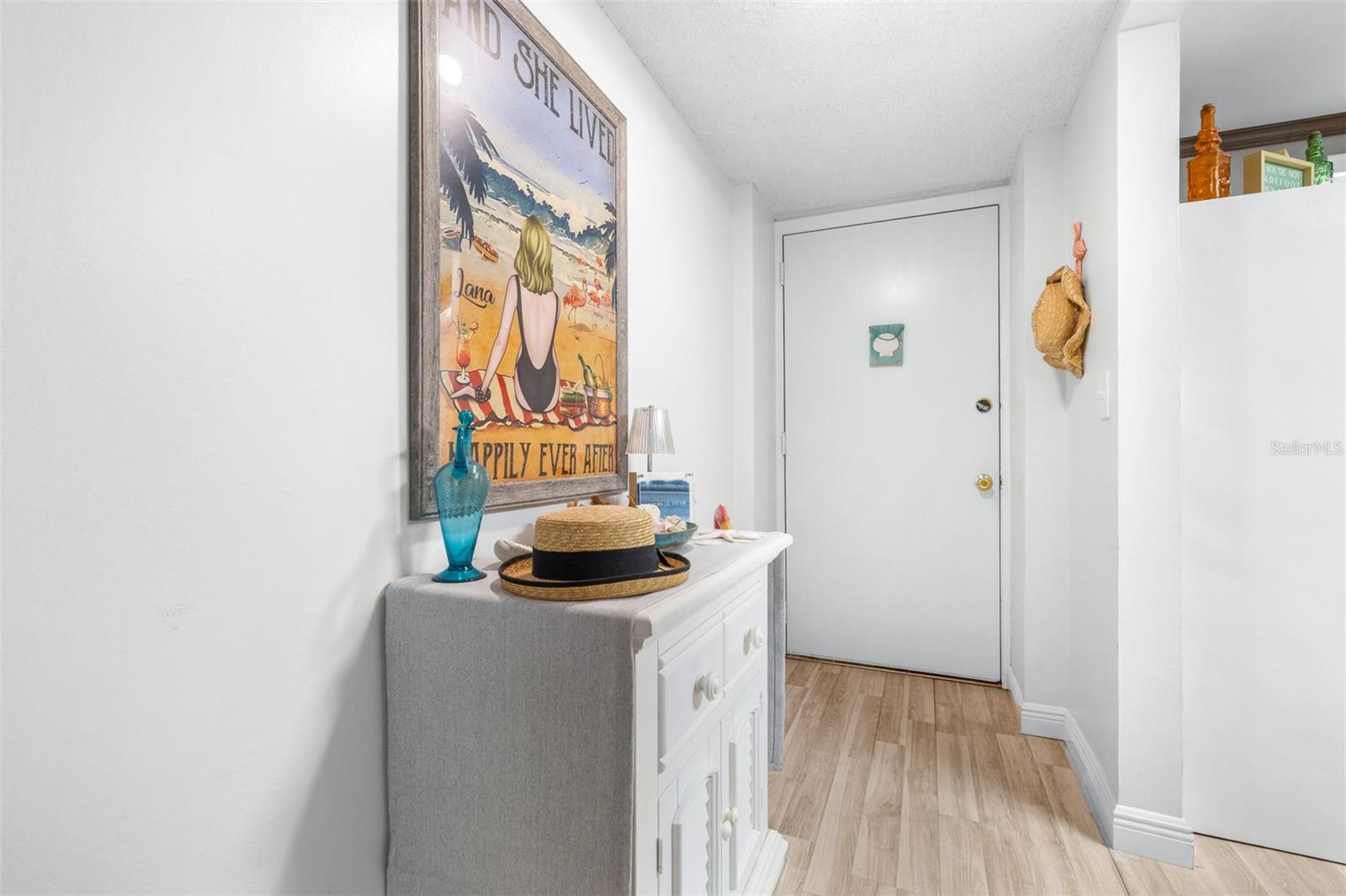 2060 MARILYN STREET 114
