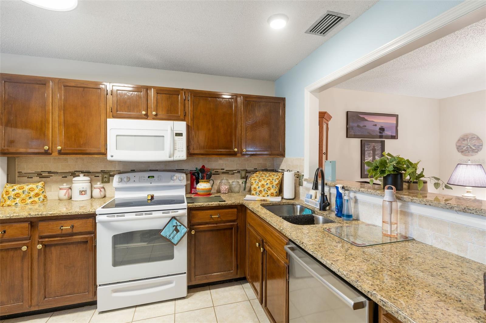 MAGDELENE COURT A CONDO - Residential
