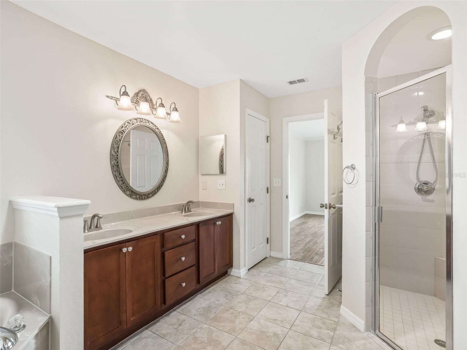 STONECREST - Residential