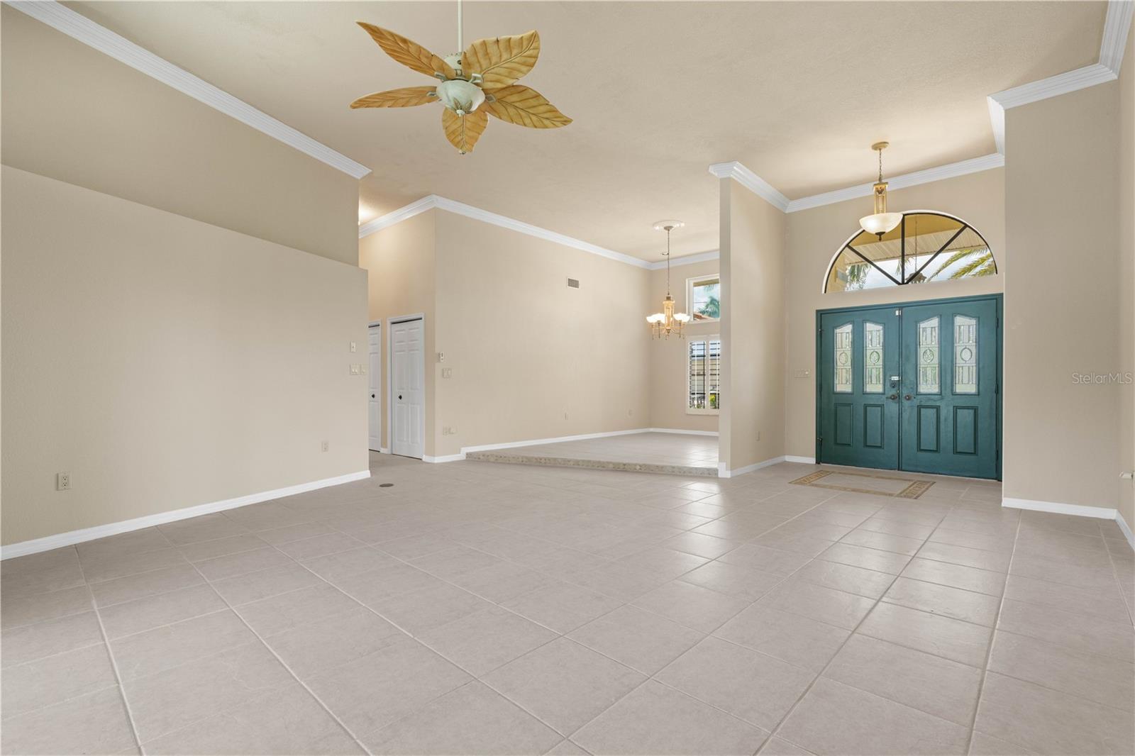 5023 KEY LARGO DRIVE