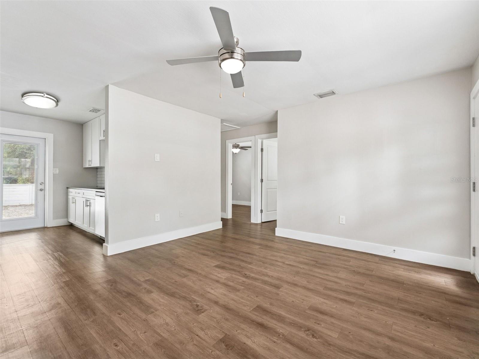 PALMA CEIA PARK - Residential Lease