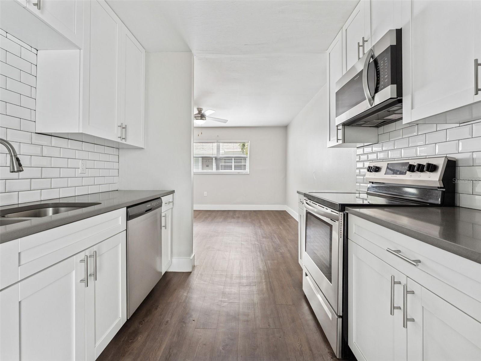 PALMA CEIA PARK - Residential Lease