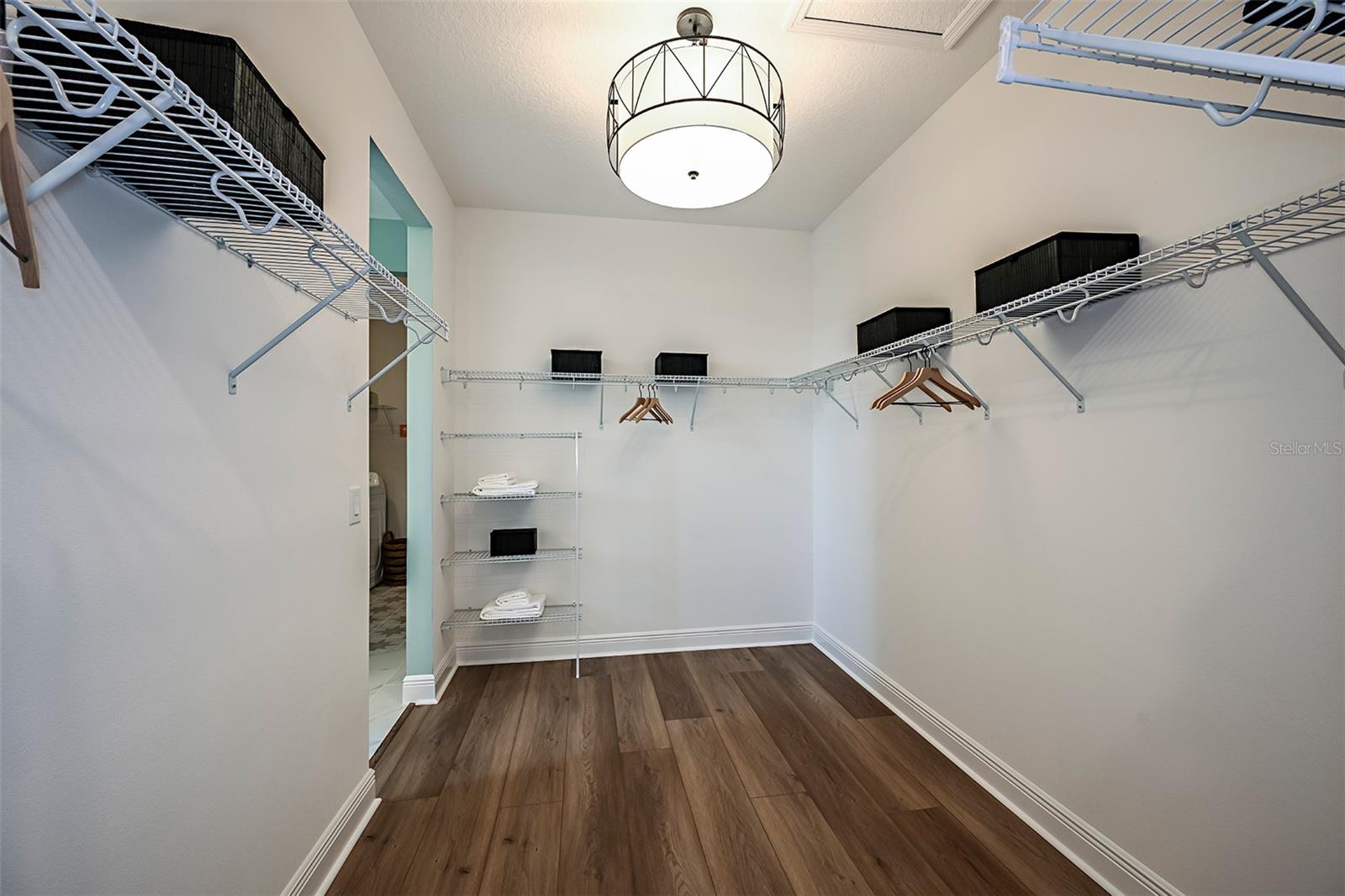 COUNTRY CLUB LAKES ESTATES - Residential