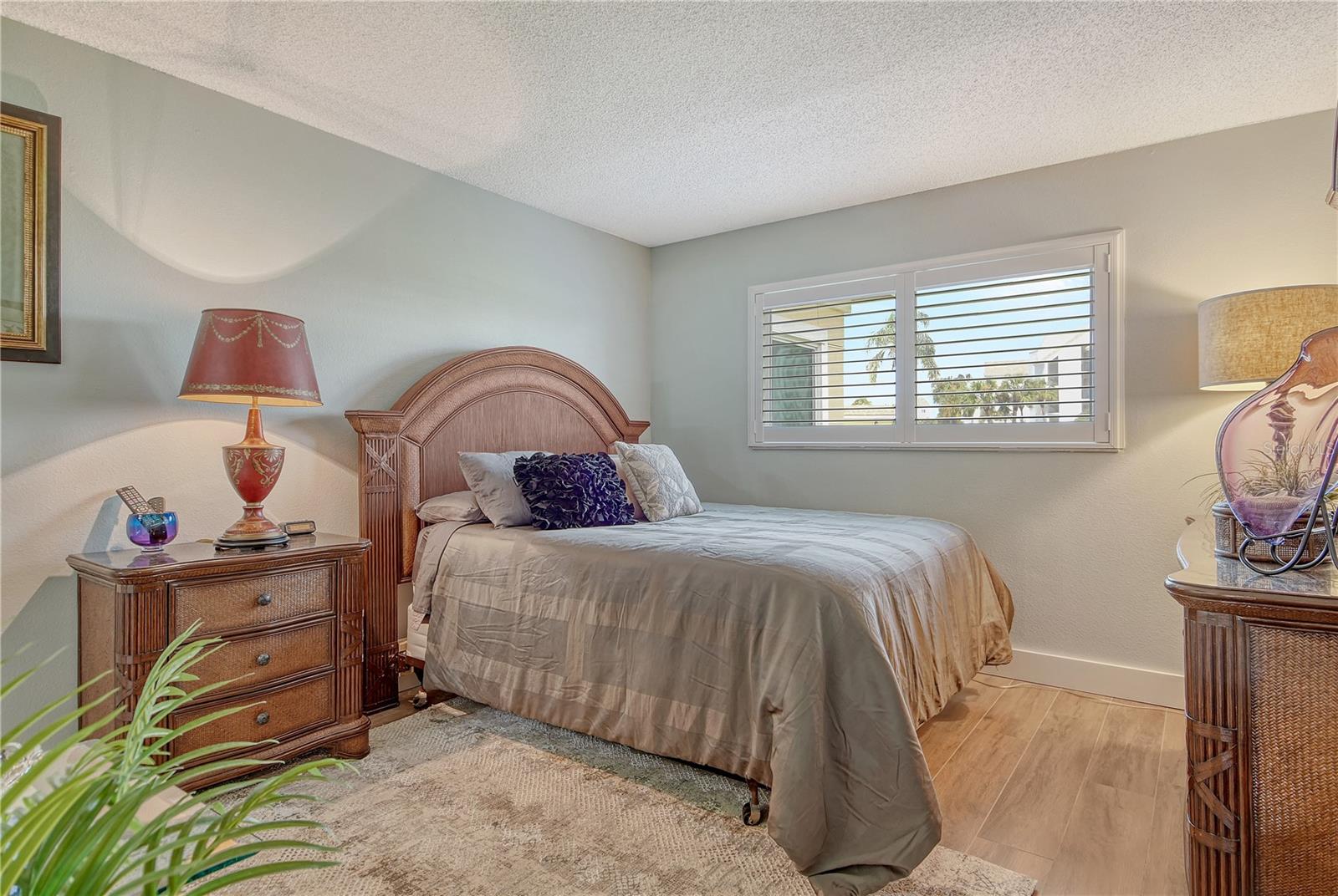 WINDWARD BAY AMD - Residential Lease