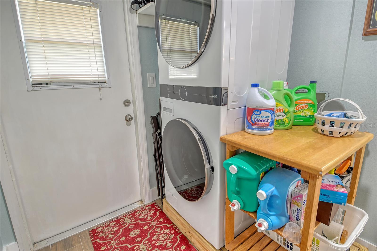 WINDWARD BAY AMD - Residential Lease