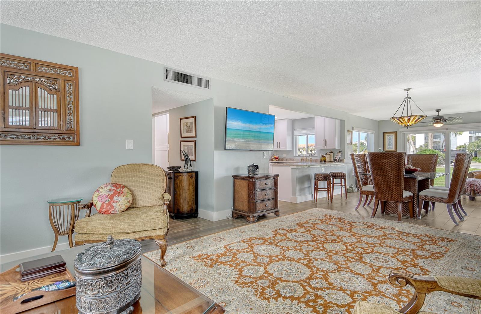 WINDWARD BAY AMD - Residential Lease