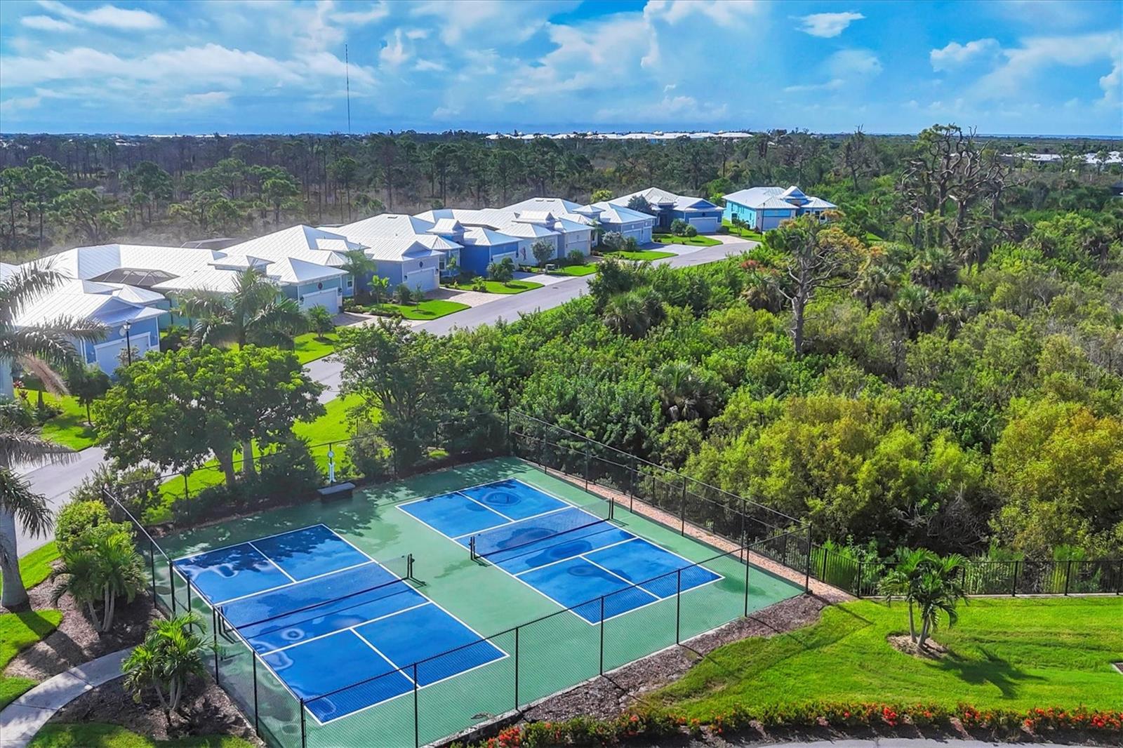 CORAL CAYE - Residential