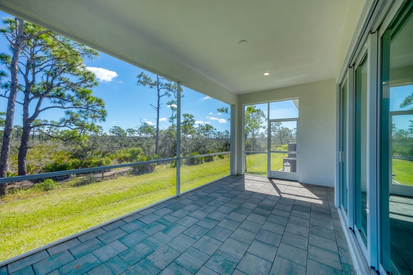 CORAL CAYE - Residential