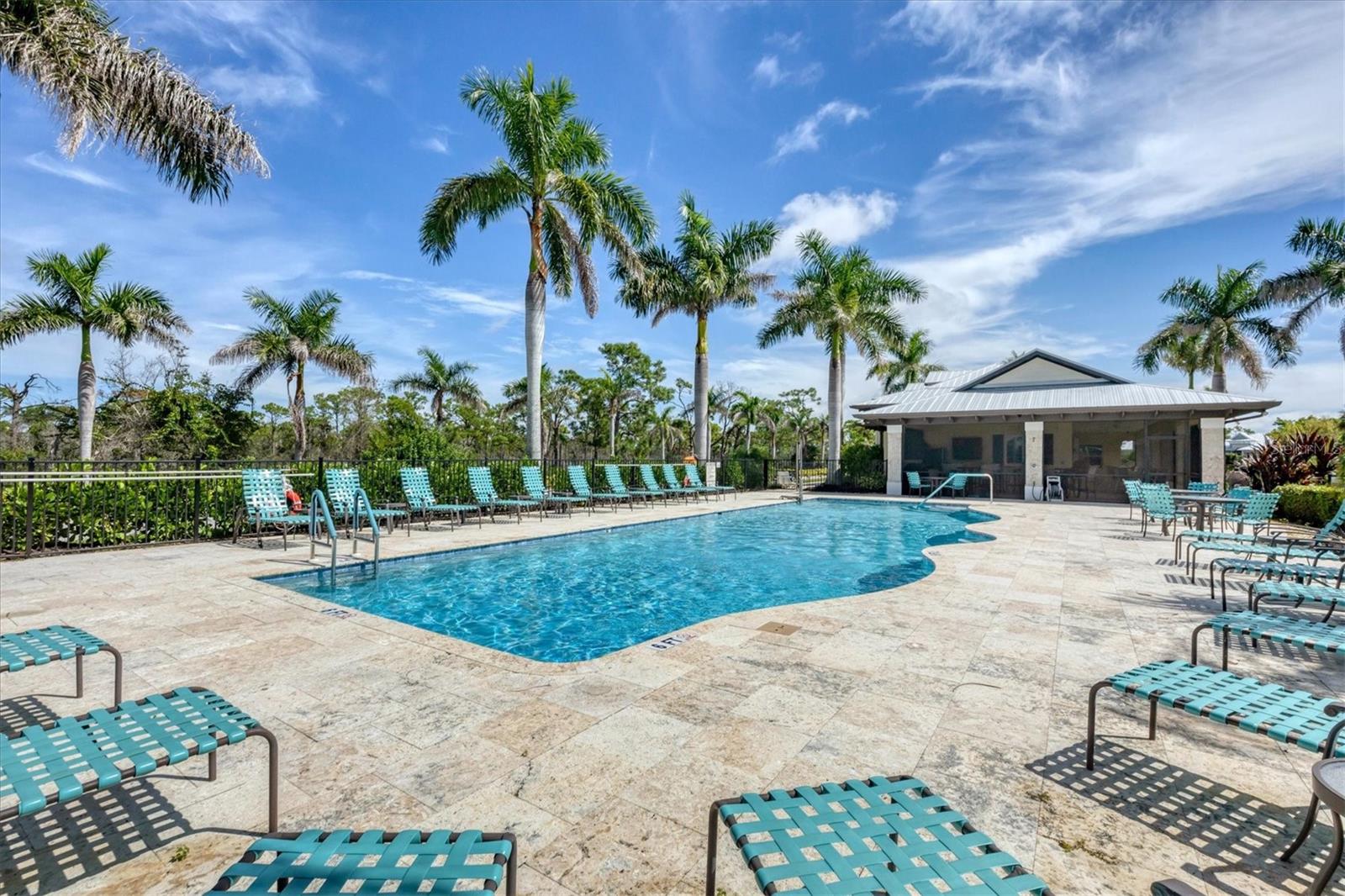 CORAL CAYE - Residential