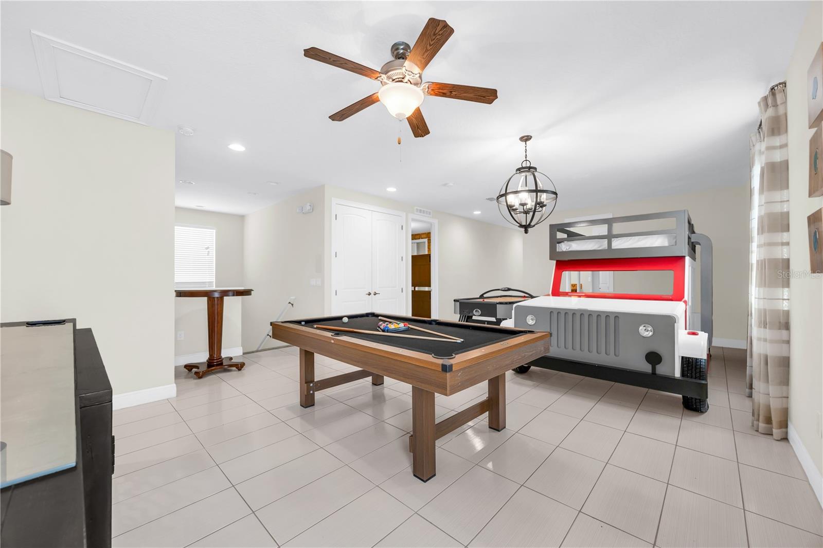 REUNION WEST PH 1 WEST & AMENT CTR RPLT - Residential