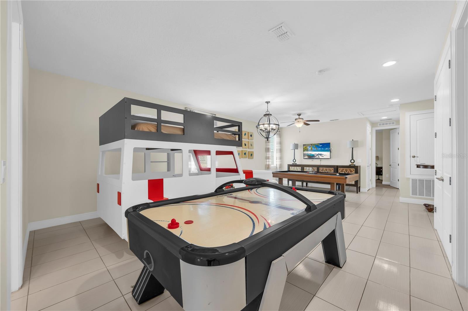 REUNION WEST PH 1 WEST & AMENT CTR RPLT - Residential