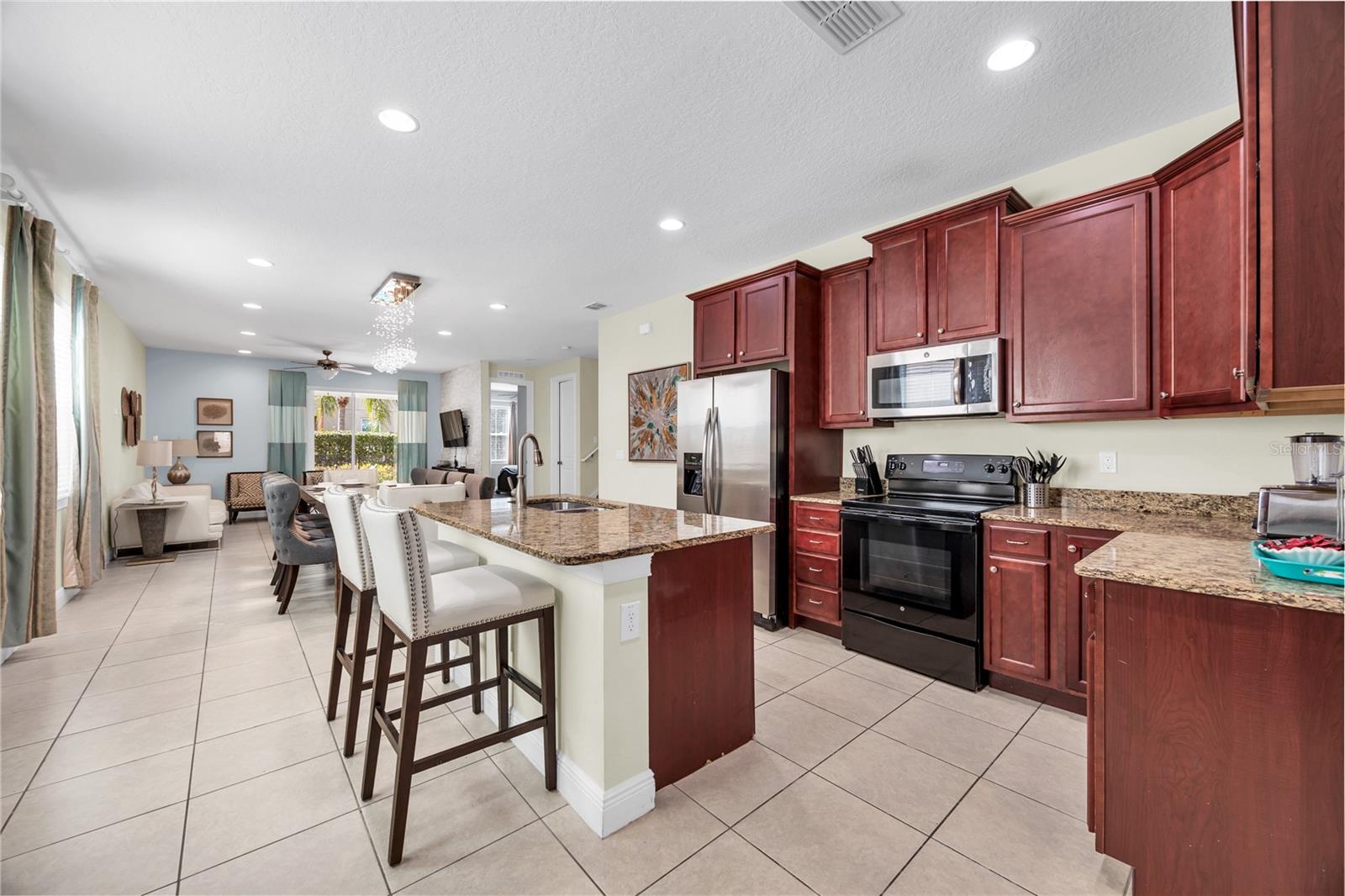 REUNION WEST PH 1 WEST & AMENT CTR RPLT - Residential