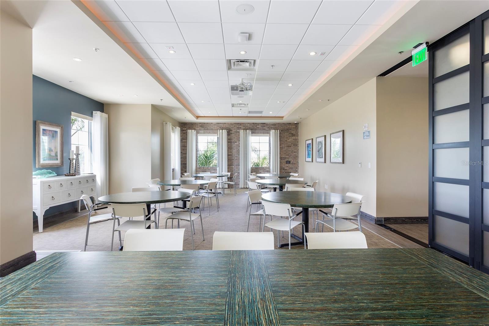 REUNION WEST PH 1 WEST & AMENT CTR RPLT - Residential