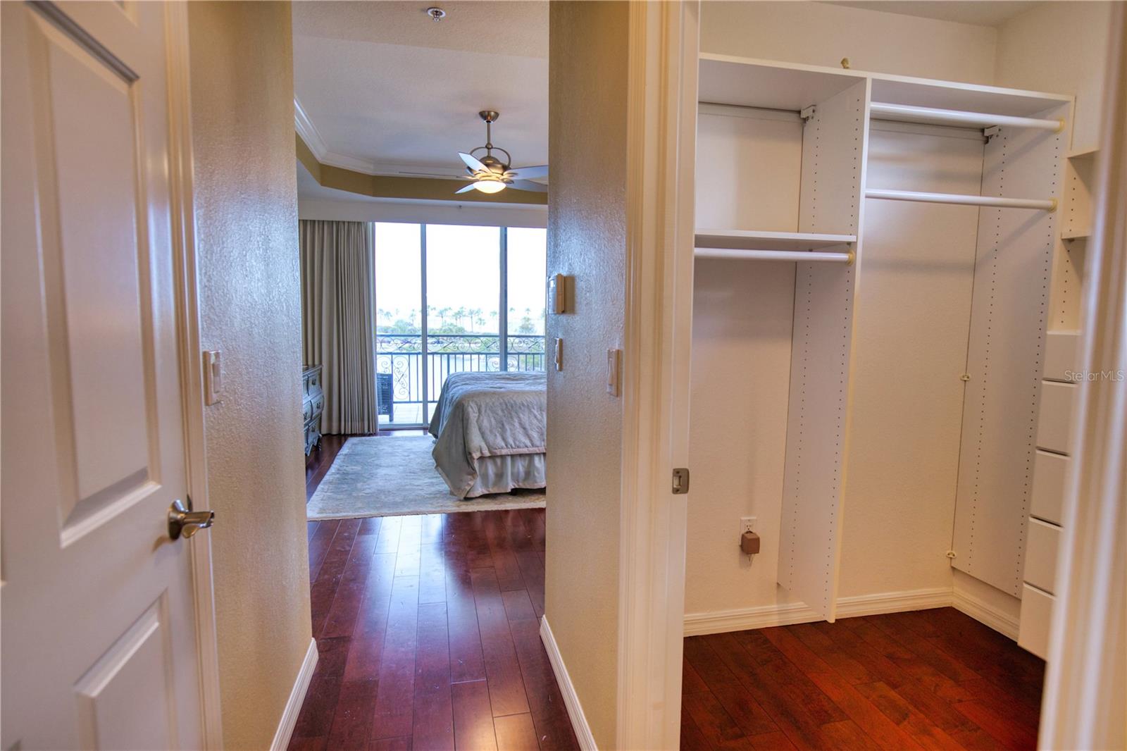 GOLDEN BAY - Residential