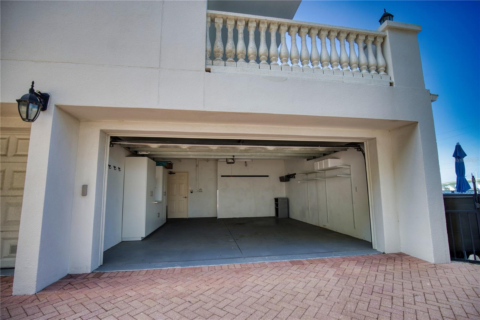 GOLDEN BAY - Residential