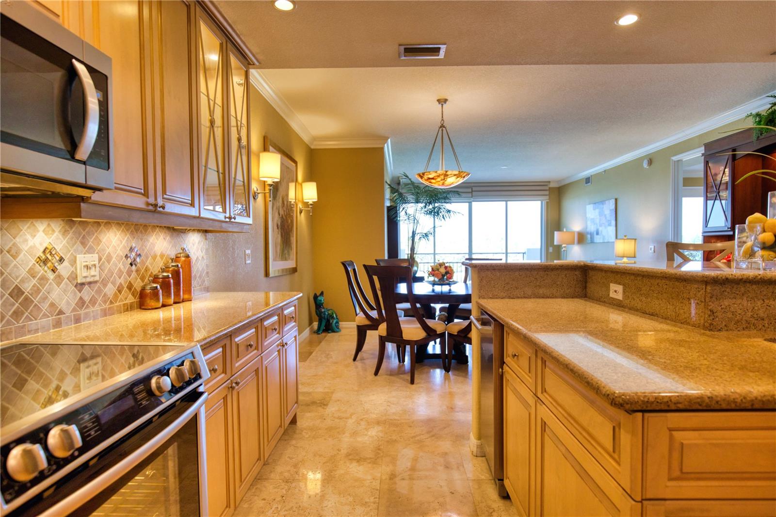 GOLDEN BAY - Residential