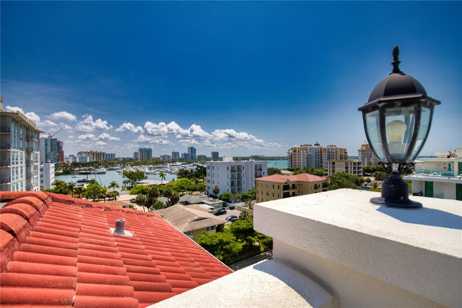 GOLDEN BAY - Residential