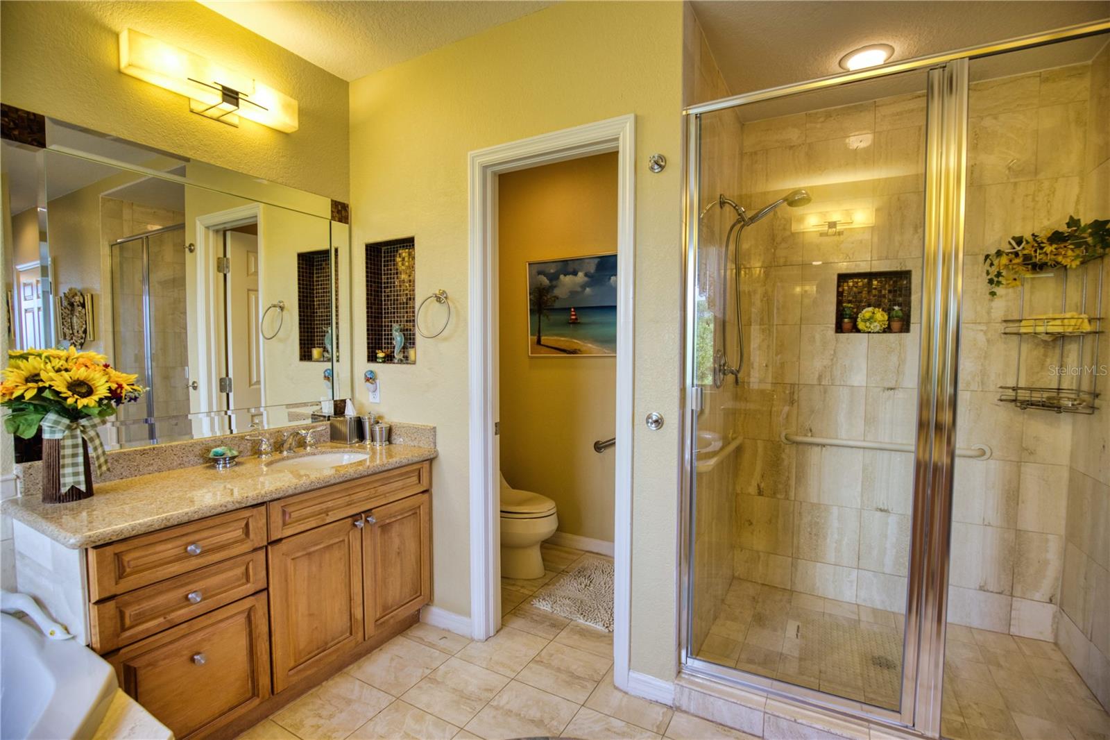 GOLDEN BAY - Residential