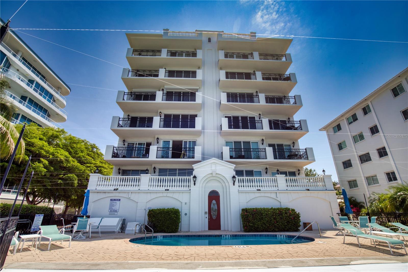 GOLDEN BAY - Residential