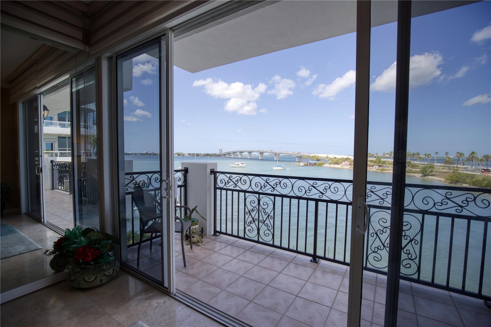 GOLDEN BAY - Residential