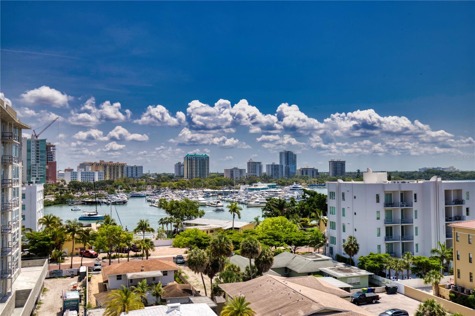 GOLDEN BAY - Residential