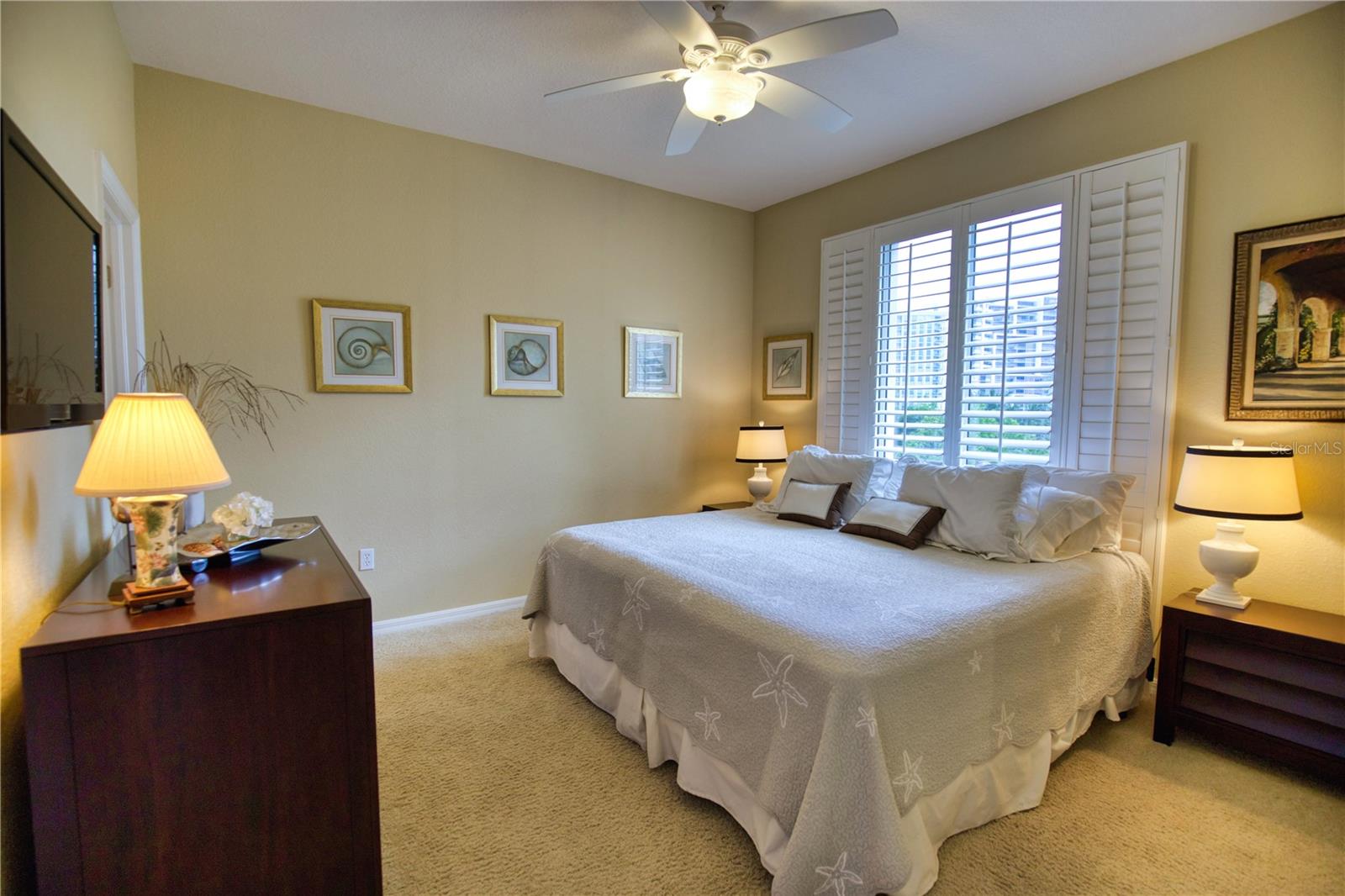 GOLDEN BAY - Residential