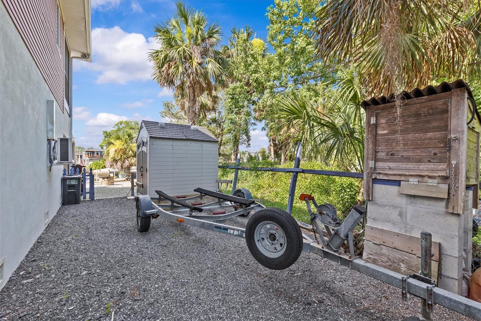 PALM GROVE COLONY - Residential