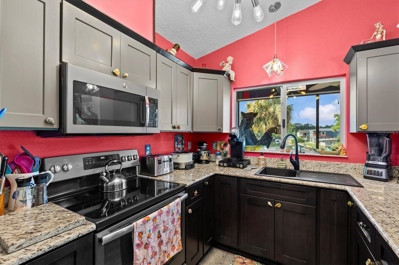 PALM GROVE COLONY - Residential