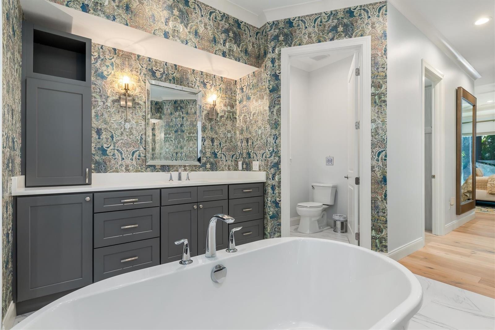 BIRD KEY - Residential