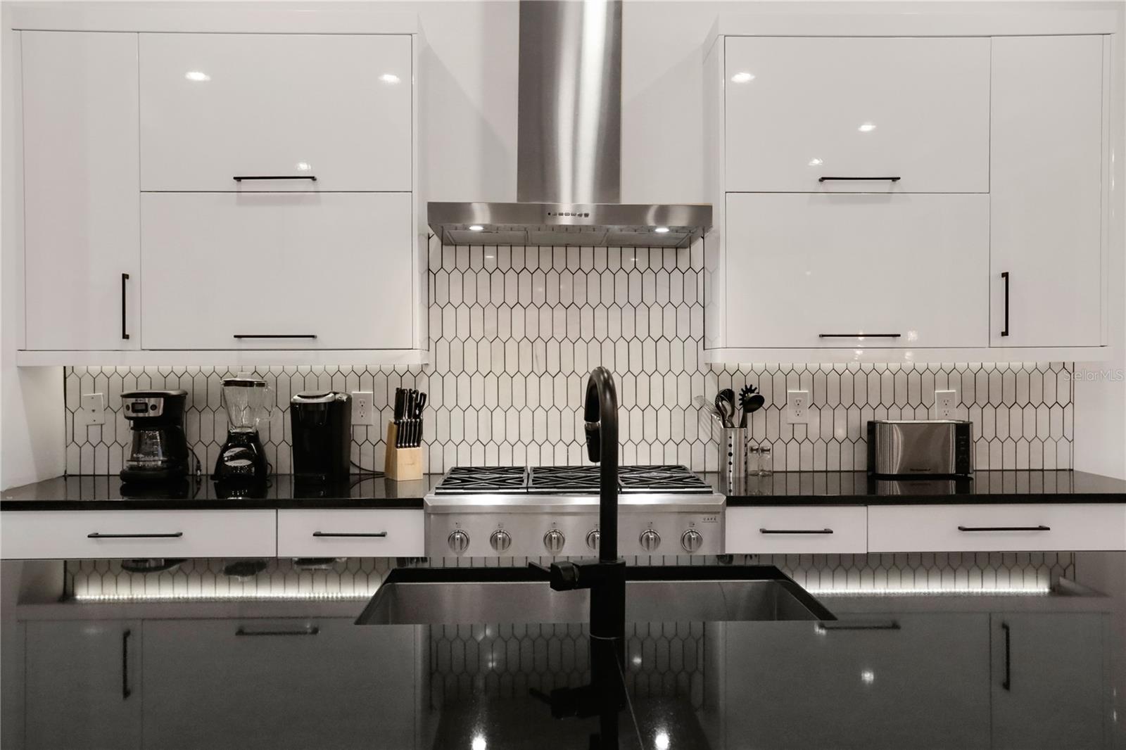 REUNION PH 02 PRCL 01 & 1A - Residential