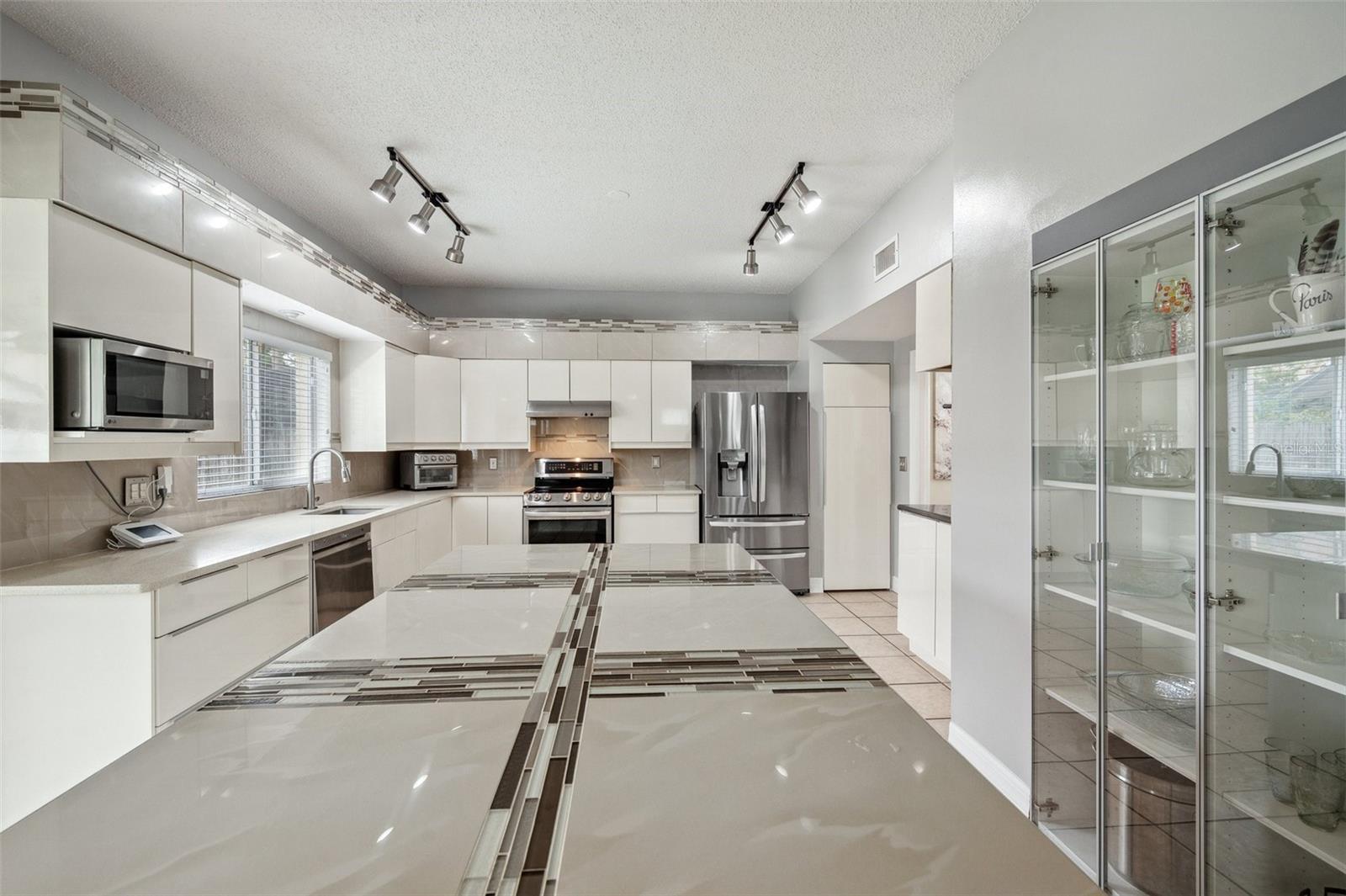 27133 SEA BREEZE WAY