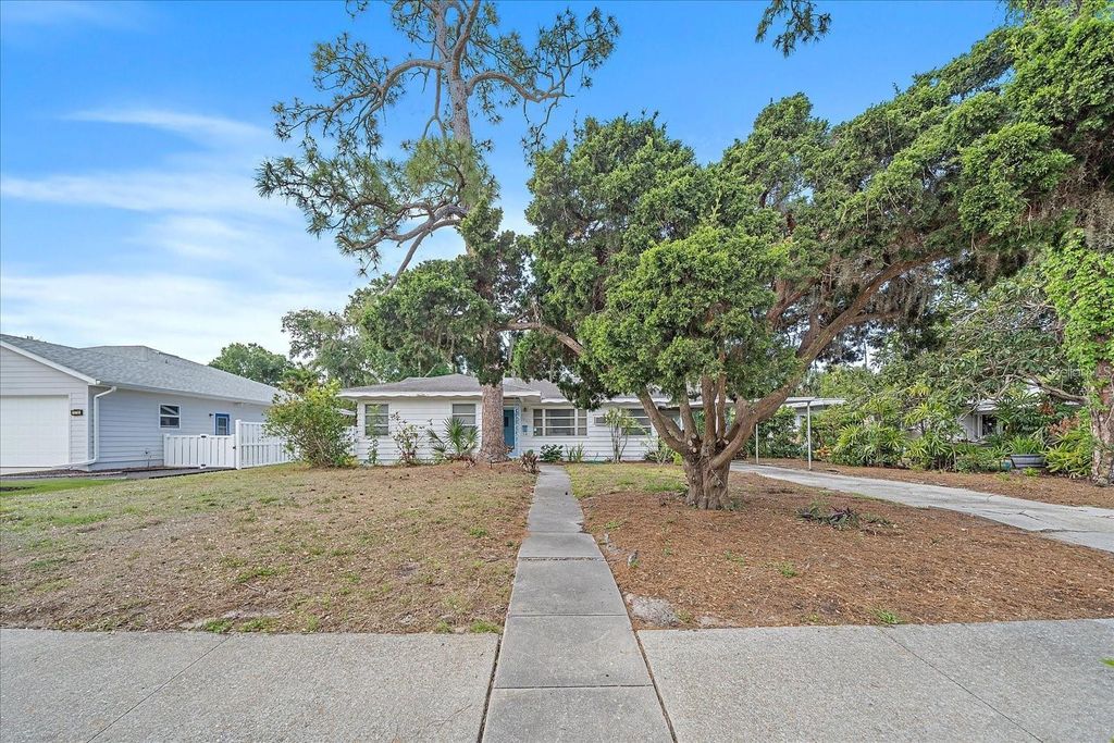 Photo of 1702 Waldemere Street, Sarasota, FL 34239 (MLS # A4690767)