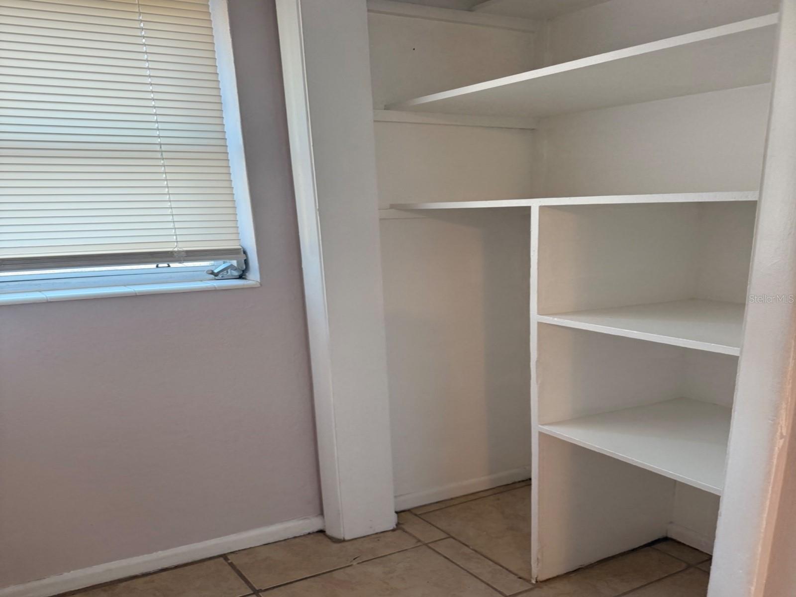 GLAZNERS C B REP - Residential Lease