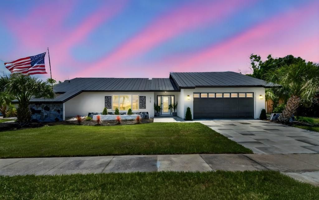 Photo of 325 Gladstone Boulevard, Englewood, FL 34223 (MLS # TB8394010)