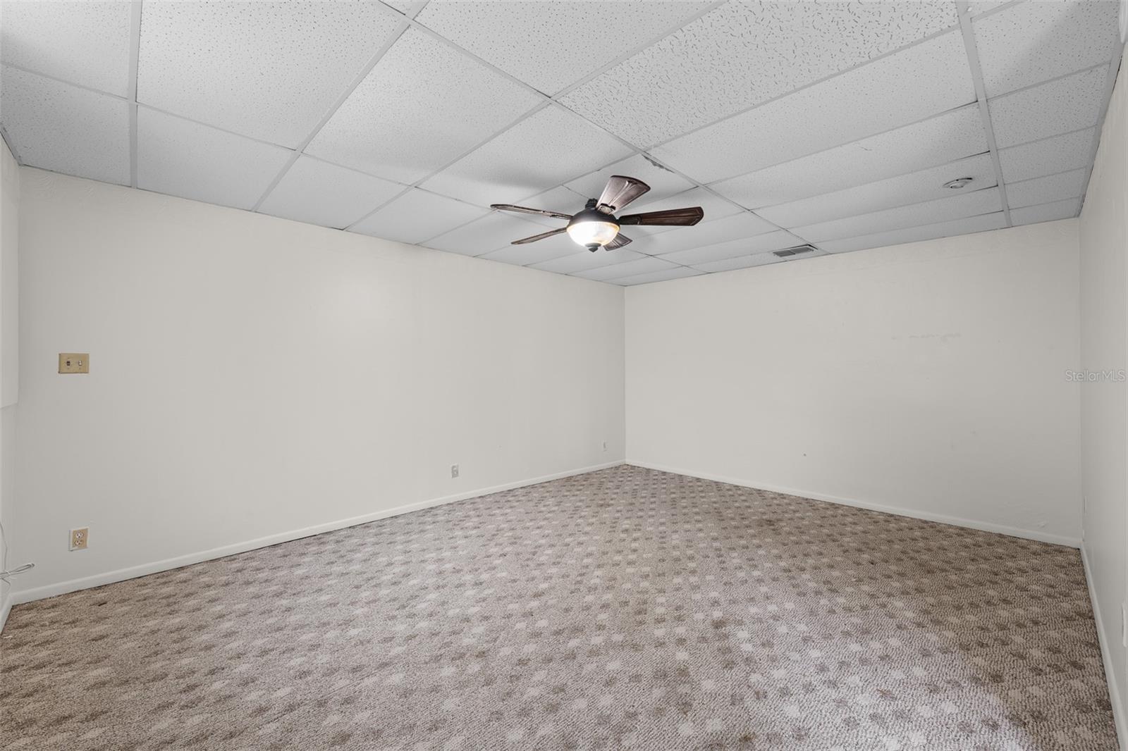 CHESTERFIELD HEIGHTS - Residential Lease