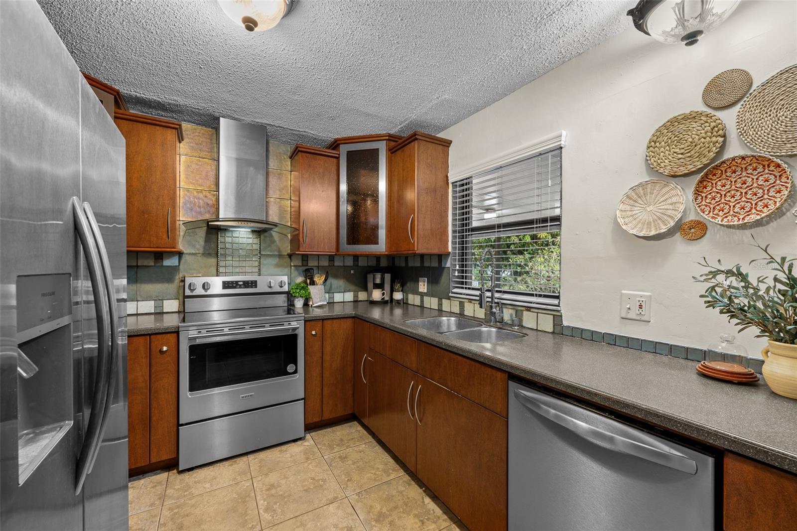 CHESTERFIELD HEIGHTS - Residential Lease