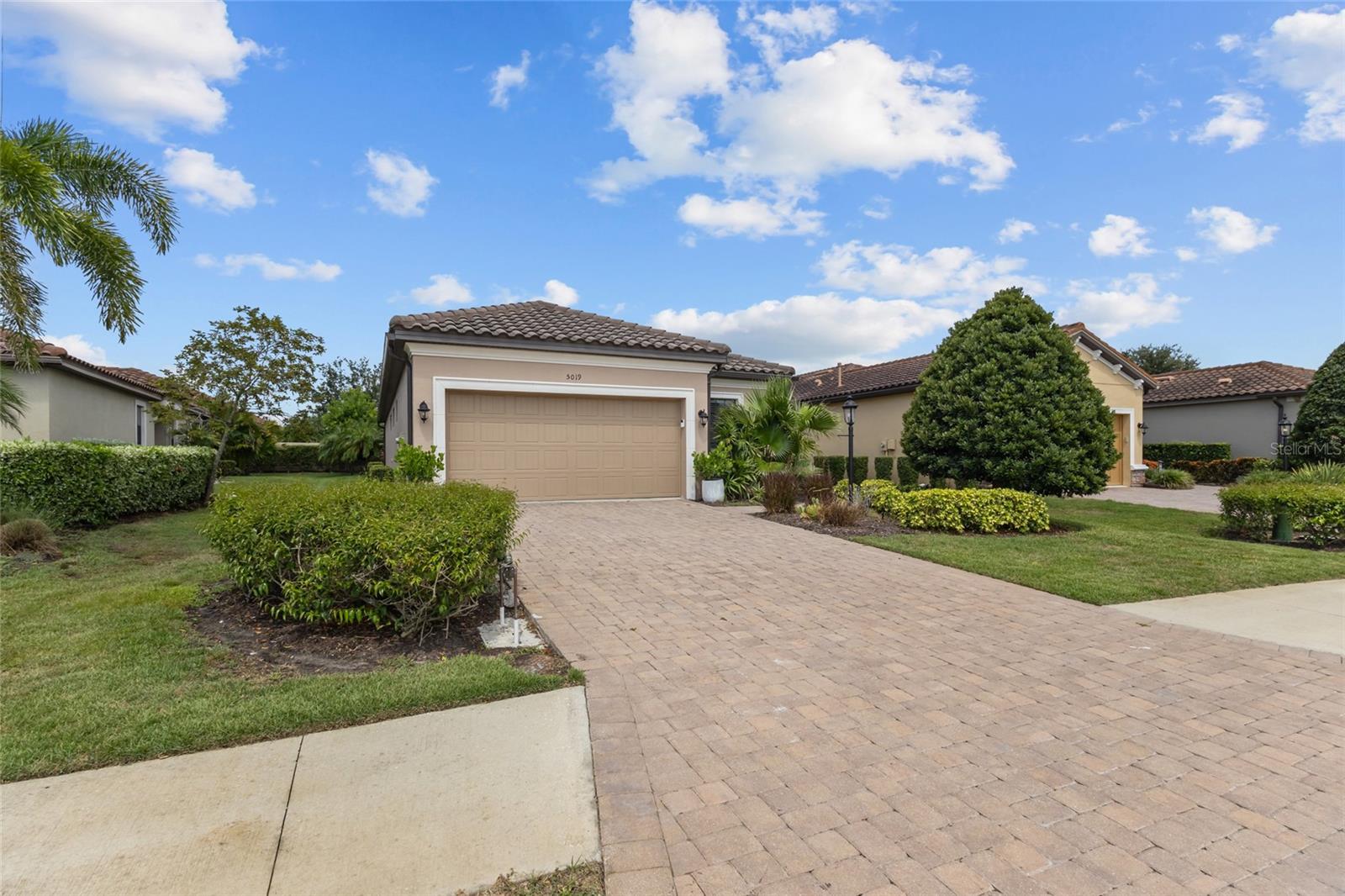 5019 SAVONA RUN