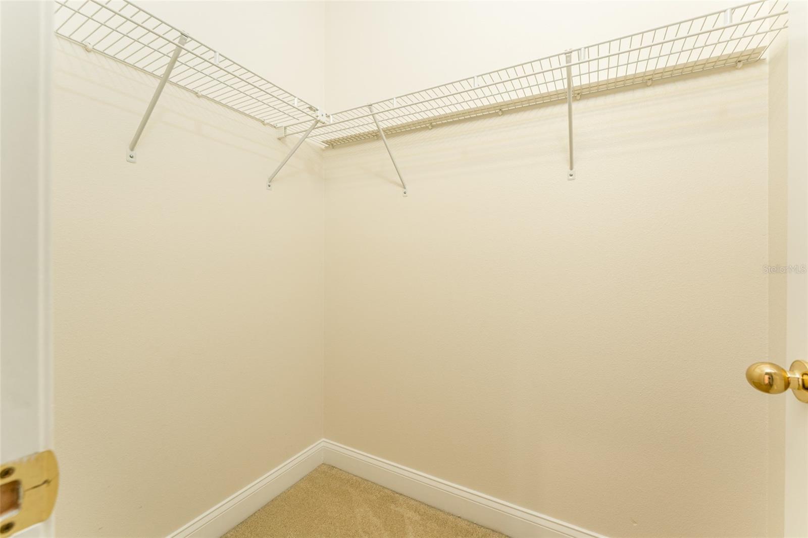 LAKESIDE TWNHMS - Residential